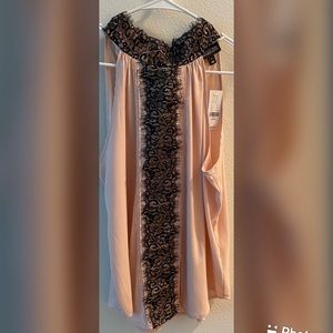 Tie at the neck rose color blouse